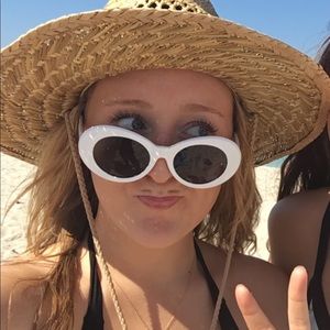 Meet your Posher, Cailin